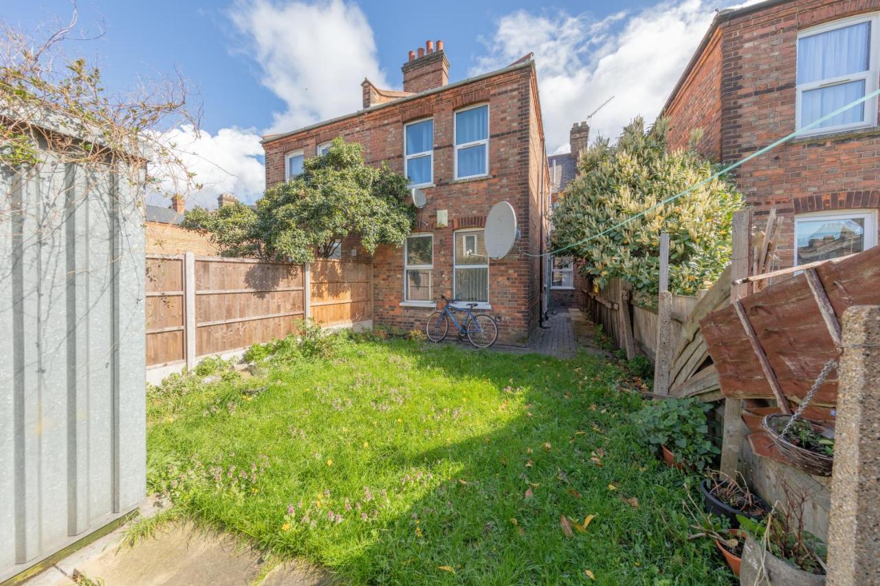 Beautifully Modern 2-Bed Apartment W/Garden London Luaran gambar