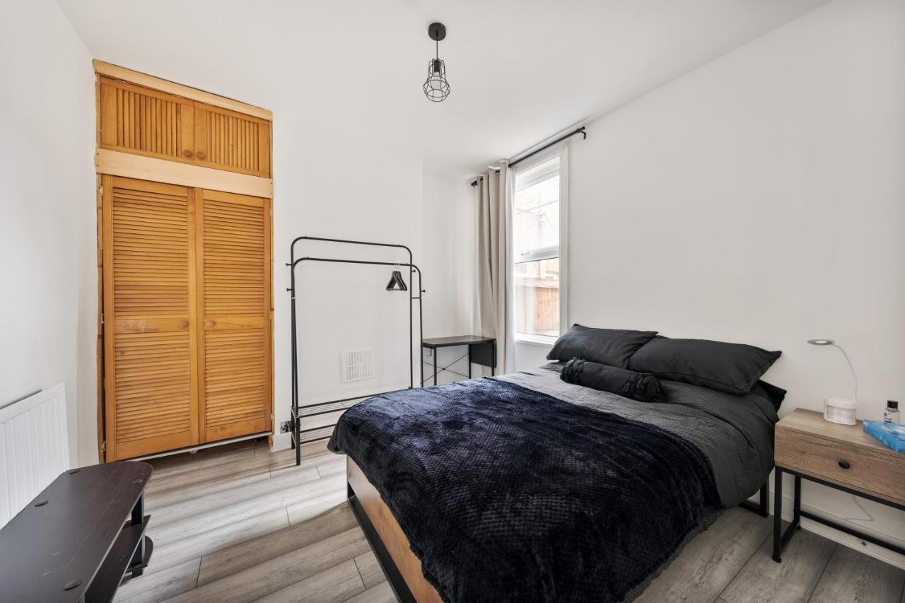 Beautifully Modern 2-Bed Apartment W/Garden London Luaran gambar