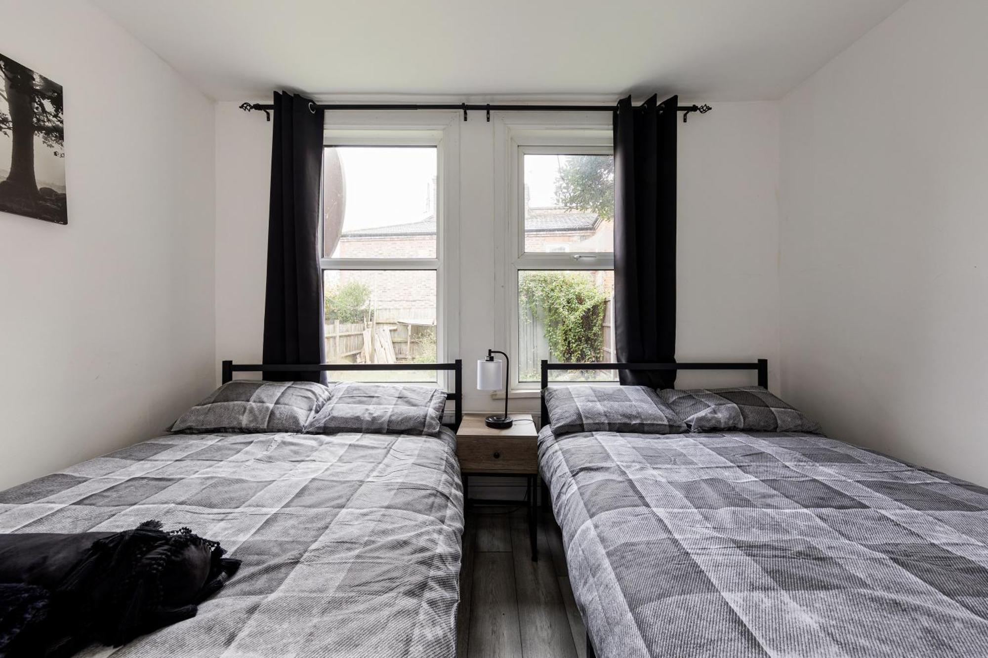 Beautifully Modern 2-Bed Apartment W/Garden London Luaran gambar